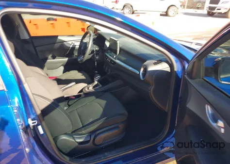 2022 Kia Forte Lxs из США, поврежденный, VIN 3KPF24AD3NE484984